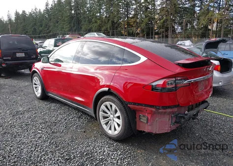 2019 Tesla Model X 100D/75D/Long Range из США, поврежденный, VIN 5YJXCBE21KF211465
